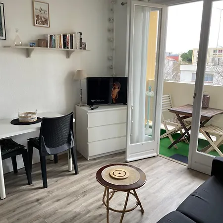 Appartement Rénové + Loggia 5 Mn Des Thermes / C.ville - La à Jo Balaruc-les-Bains