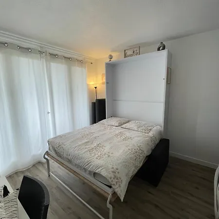 Appartement Rénové + Loggia 5 Mn Des Thermes / C.ville - La à Jo *