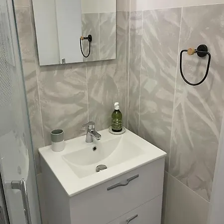 Renove + Loggia 5 Mn Des Thermes / C.ville - La A Jo Apartment