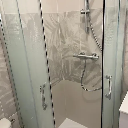 Apartment Renove + Loggia 5 Mn Des Thermes / C.ville - La A Jo