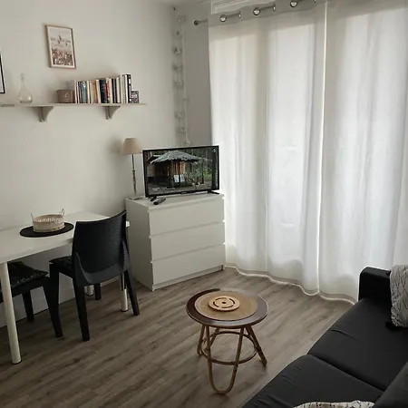 Rénové + Loggia 5 Mn Des Thermes / C.ville - La à Jo * Balaruc-les-Bains