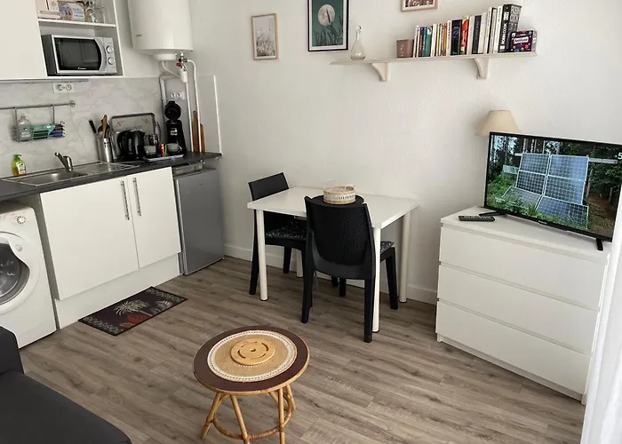 Daire Renove + Loggia 5 Mn Des Thermes / C.ville - La A Jo